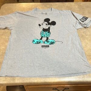 Men’s Disney NEFF T-shirt, size XL